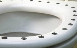 запоры - главный "провокатор" геморроя