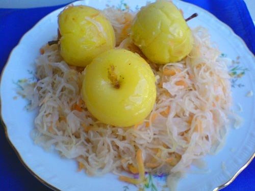 квашеная капуста с яблоками.jpg