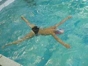 как научиться плавать