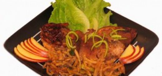 Сельдерей, тушенный с помидорами