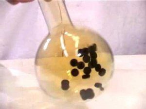 активированный уголь в борьбе с прыщами