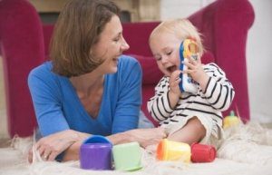 играют игрушки