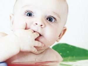 первые зубы ребенка