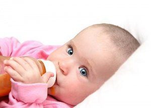 чем кормить младенца