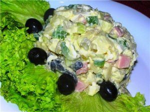 салат Лозанна с ветчиной и рисом