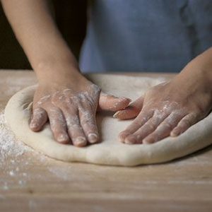 kak-prigotovit-testo-dlya-piccy-recept.jpg