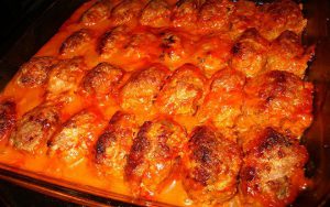 Котлеты с соусом.jpg