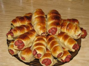 Сосиски в бездрожжевом тесте.jpg