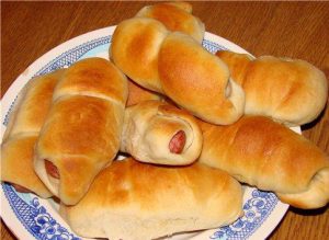 сосискив картофельном тесте.jpg