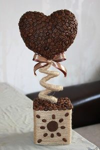 дерево счастья из кофейных зерен.jpg