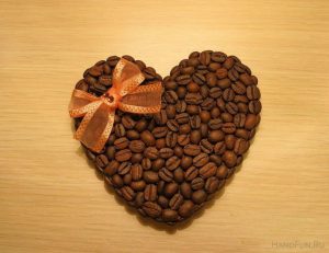 Валентинка из кофе.jpeg
