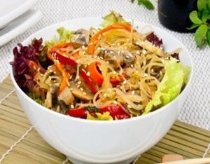 Фунчоза с овощами и грибами