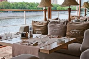 Круиз на борту яхты-рыбного ресторана