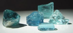 Турмалин – драгоценный страж для знаков зодиака